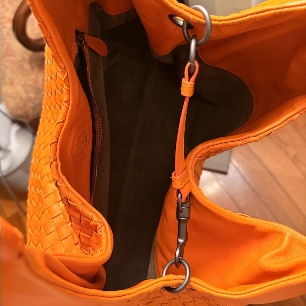 Bottega Veneta Nappa Intrecciato Medium Campana Orange - Picture 9 of 10
